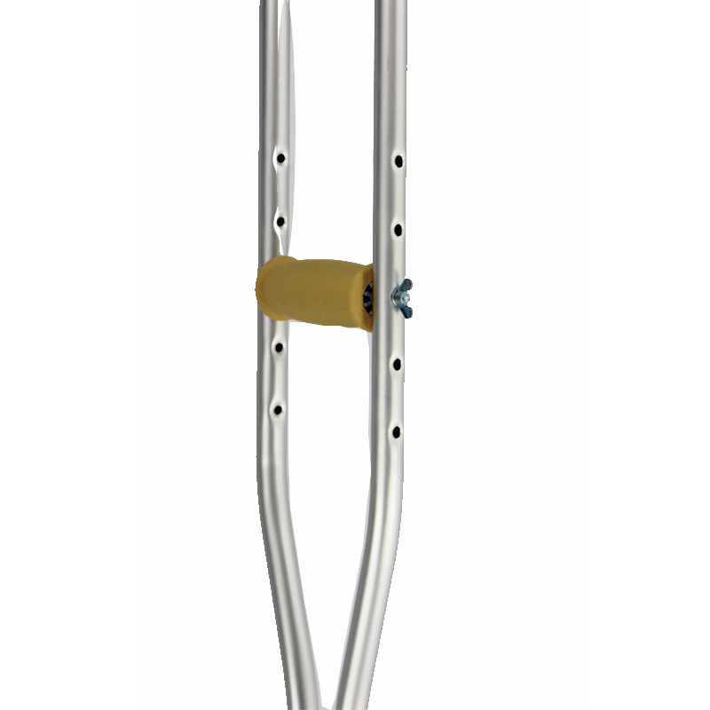 Comfortable adjustable aluminum underarm crutches